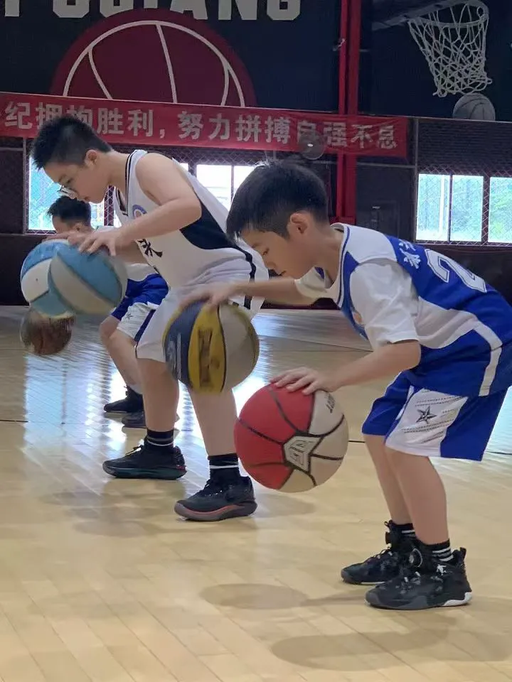 制定篮球交流计划以促进个人技能发展的方法_1